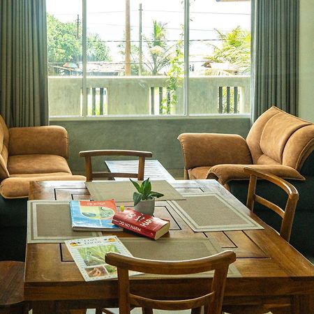 Cocos Hotel Midigama Luaran gambar
