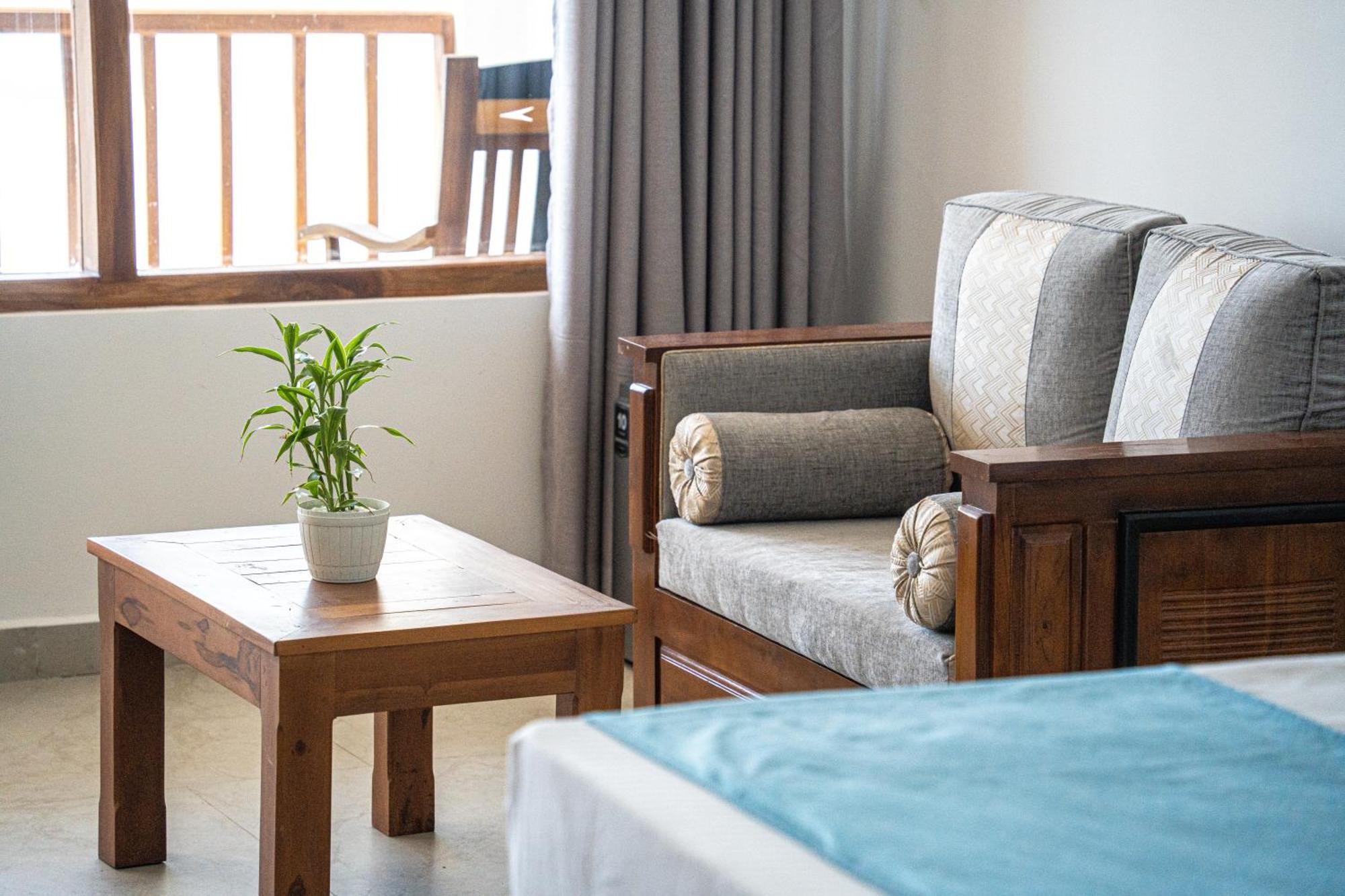 Cocos Hotel Midigama Luaran gambar