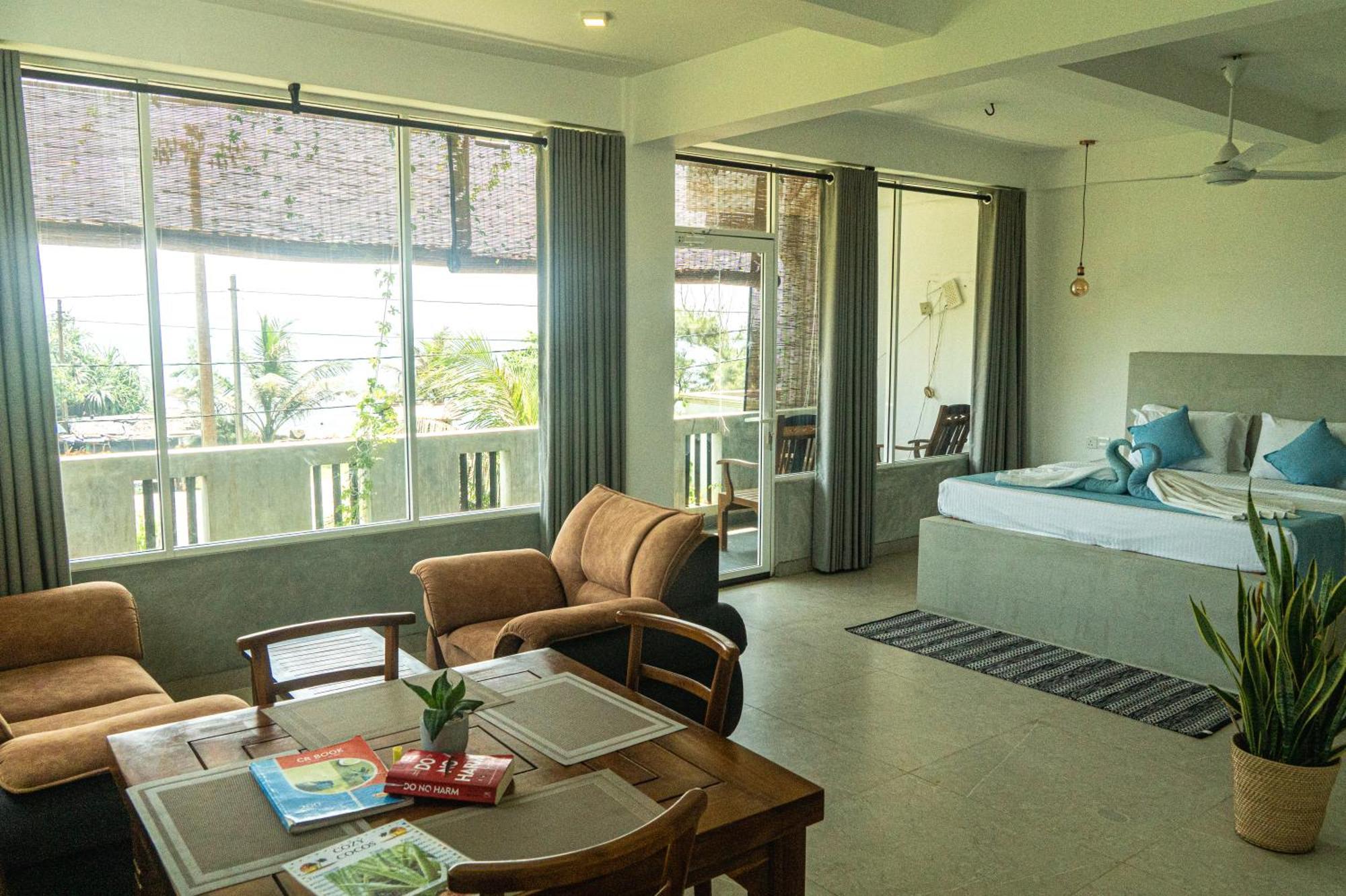 Cocos Hotel Midigama Luaran gambar